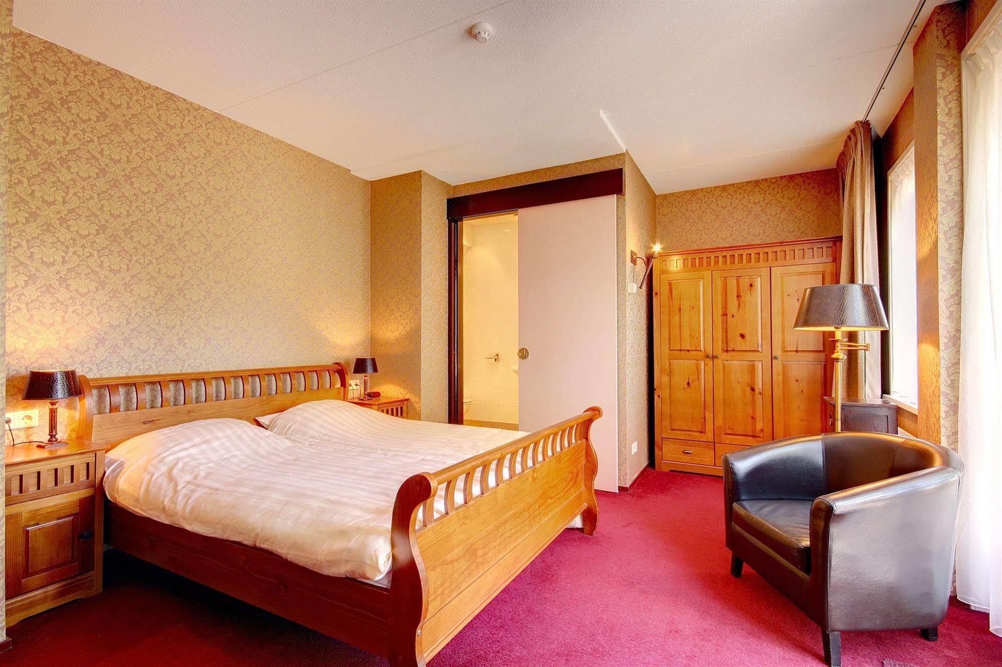 Amsterdam Village Hotel Exterior photo